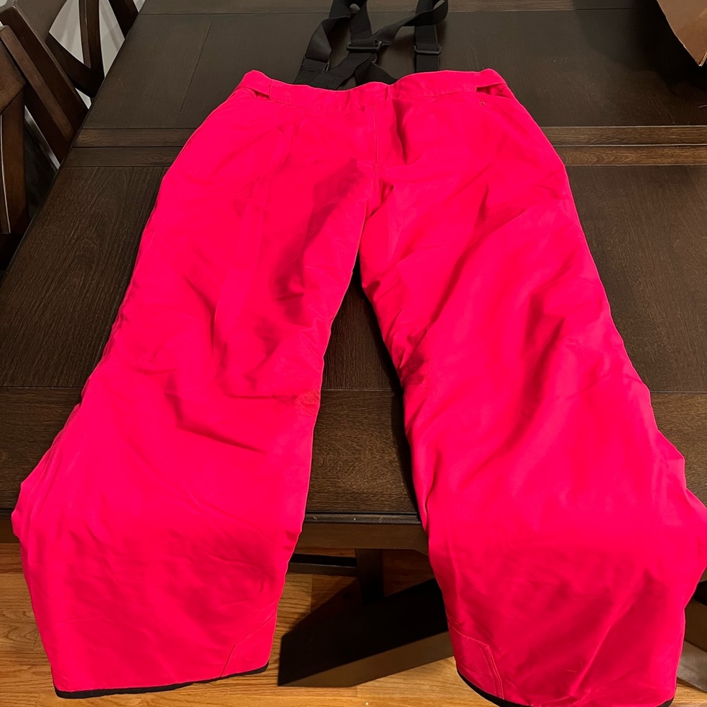 Women’s snow pants